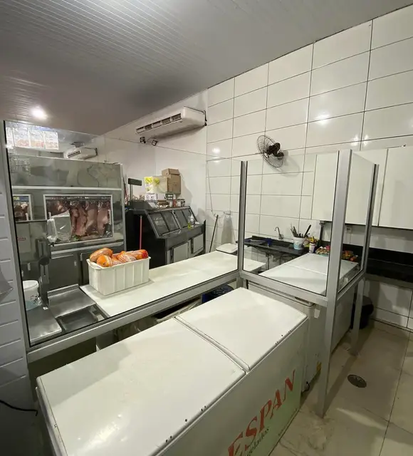 Balcões e proteções em vidro para açougue - Prime Vidro Barretos