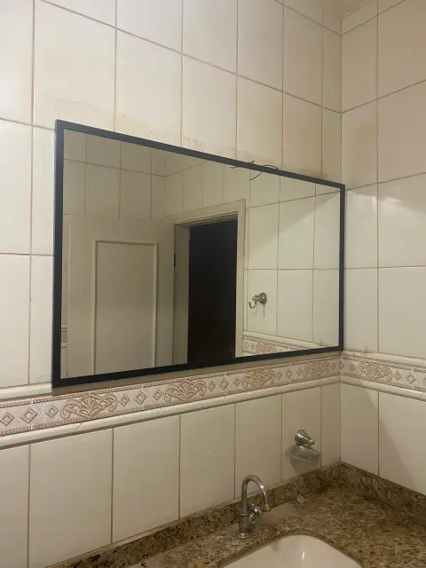 Espelho retangular com moldura preta - Prime Vidro Barretos